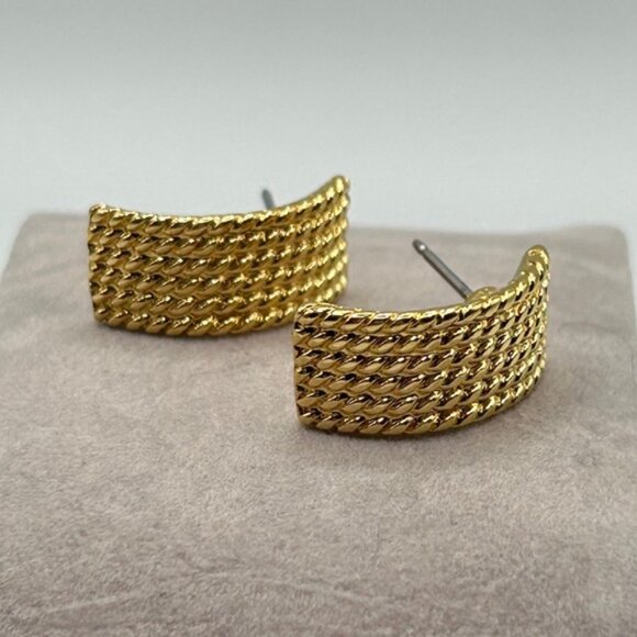 Monet - Vintage 90’s Gold Weaved Design Post Earrings - Picture 4 of 5